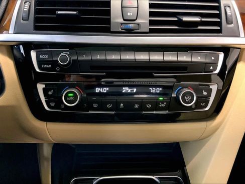 Used 2017 BMW 330i xDrive Sedan image 34