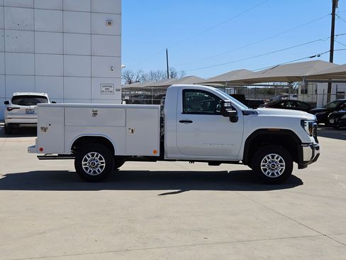 New 2026 GMC Sierra 2500 Pro w/ Convenience Package image 2