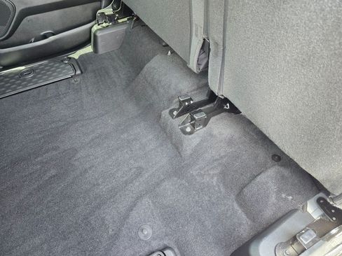 Used 2025 RAM 1500 Big Horn AWD/4WD image 33