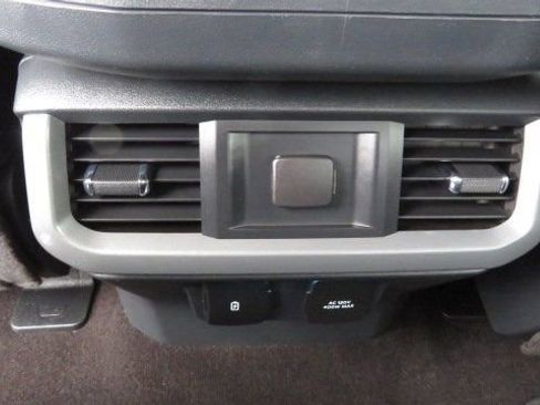 Used 2022 Ford F150 Lariat image 16