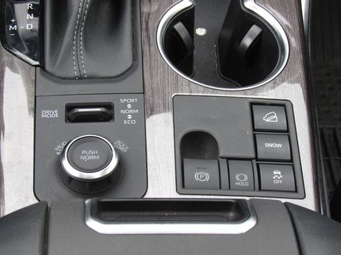Used 2023 Toyota Highlander Platinum AWD/4WD image 35