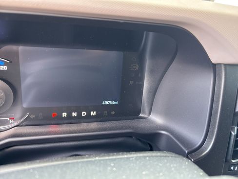 Used 2023 Ford Bronco Wildtrak image 3