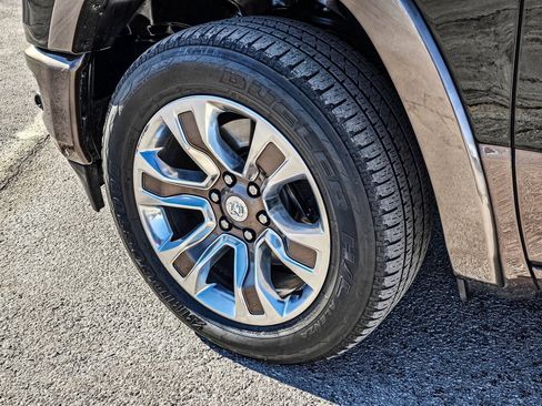 Used 2021 RAM 1500 Limited image 12