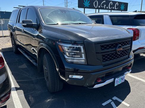 Used 2021 Nissan Titan PRO-4X w/ Pro-4x Convenience Package AWD/4WD image 2