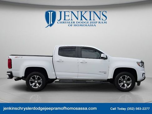 Used 2018 Chevrolet Colorado Z71 AWD/4WD image 3