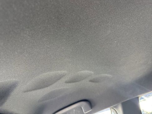 Certified 2022 Toyota C-HR XLE image 9