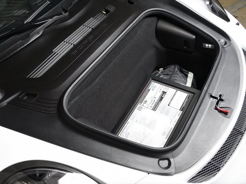 Used 2016 Porsche 911 R RWD image 36