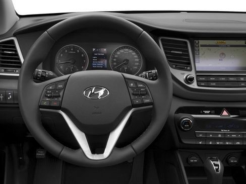 Used 2016 Hyundai Tucson Limited w/ Option Group 03 FWD image 9