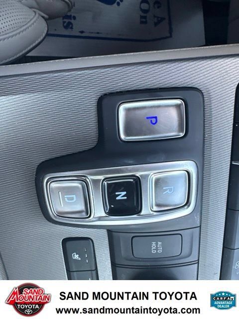 Used 2022 Hyundai Palisade Limited FWD image 18