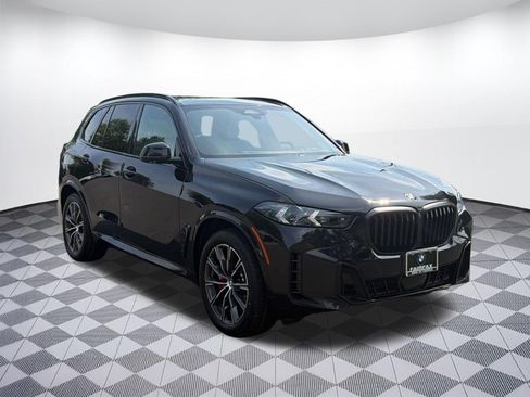 Used 2024 BMW X5 xDrive40i w/ M Sport Package AWD/4WD image 7