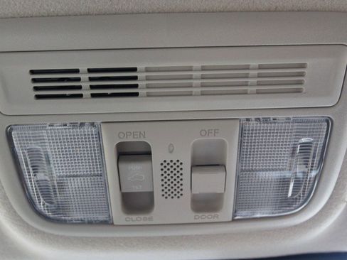 Used 2020 Honda Fit EX image 24