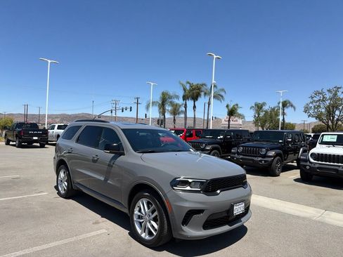 Used 2025 Dodge Durango GT AWD/4WD image 2