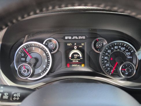 Used 2023 RAM 1500 Big Horn AWD/4WD image 10