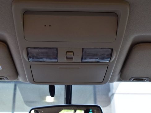 Used 2015 Nissan Frontier SV w/ SV Value Truck Package AWD/4WD image 33
