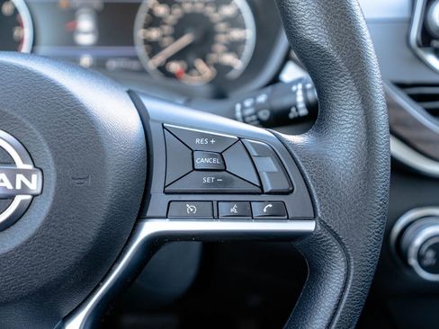 Used 2024 Nissan Altima 2.5 SV image 16