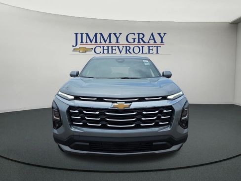 New 2026 Chevrolet Equinox LT w/ Convenience Package II FWD image 8