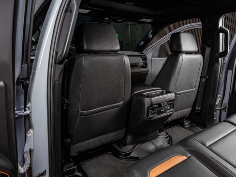 Used 2024 GMC Sierra 1500 AT4 w/ Technology Package image 34