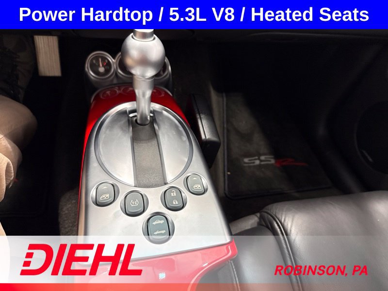 Used 2004 Chevrolet SSR w/ Preferred Equipment Group RWD image 32