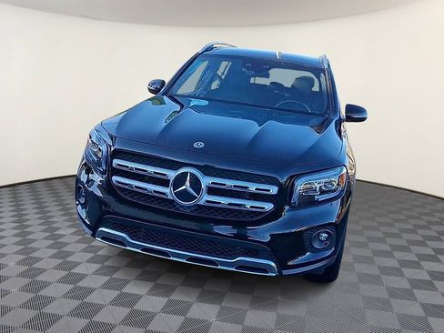 Used 2022 Mercedes-Benz GLB 250 4MATIC image 3