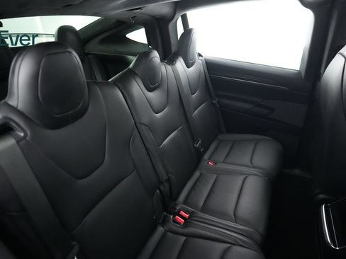 Used 2023 Tesla Model X AWD/4WD image 5