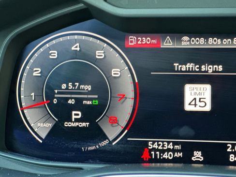 Used 2020 Audi Q8 Premium Plus AWD/4WD image 27