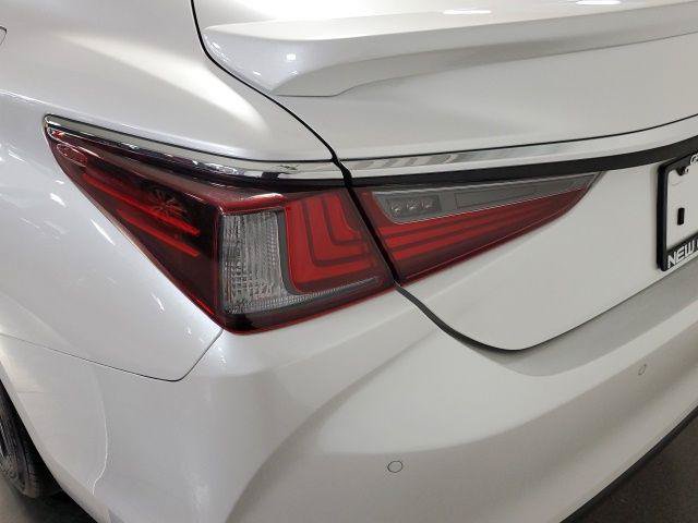 Certified 2023 Lexus ES 350 w/ Premium Package FWD image 38