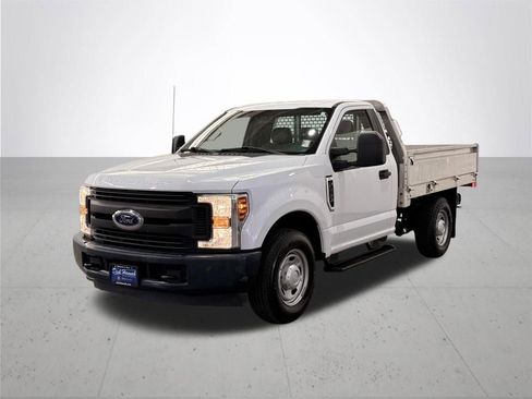 Used 2018 Ford F250 XL RWD image 2