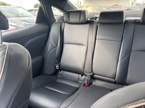 Used 2025 Toyota Crown XLE image 38