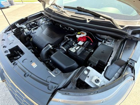 Used 2019 Ford Explorer Sport AWD/4WD image 4