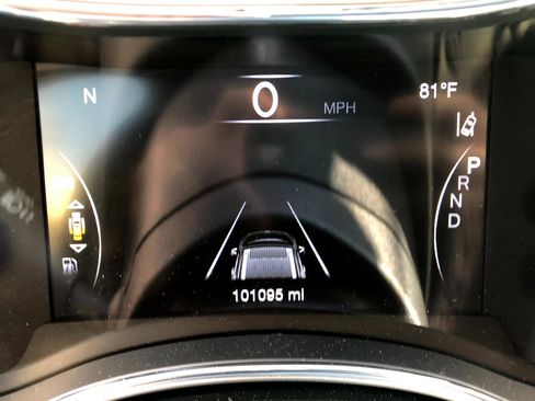 Used 2020 Jeep Grand Cherokee Altitude image 17