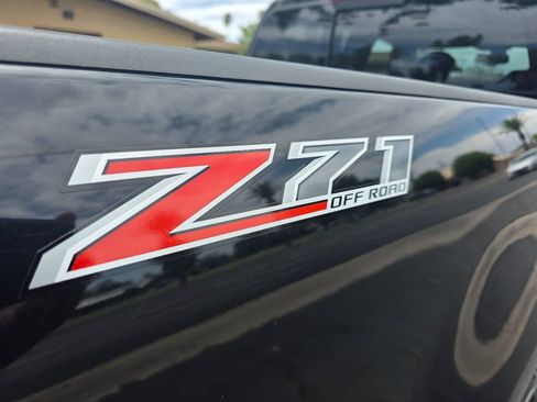 Used 2016 Chevrolet Colorado Z71 AWD/4WD image 2