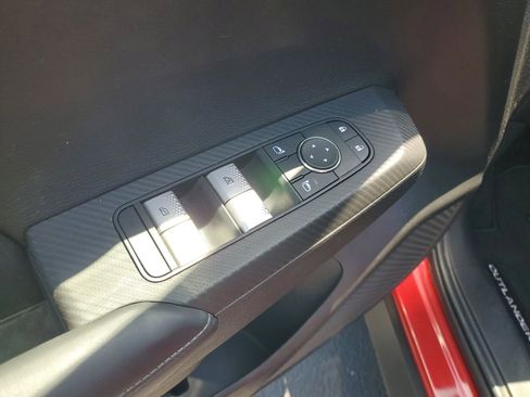 Used 2024 Mitsubishi Outlander ES AWD/4WD image 9
