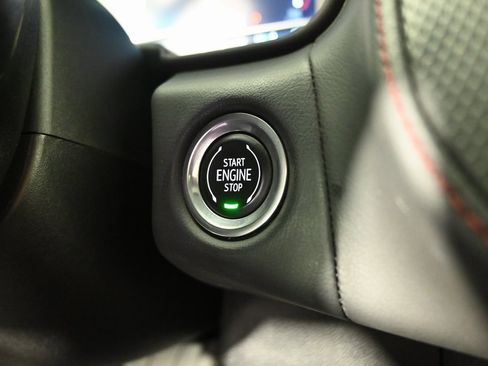 Used 2023 Chevrolet Suburban RST image 32