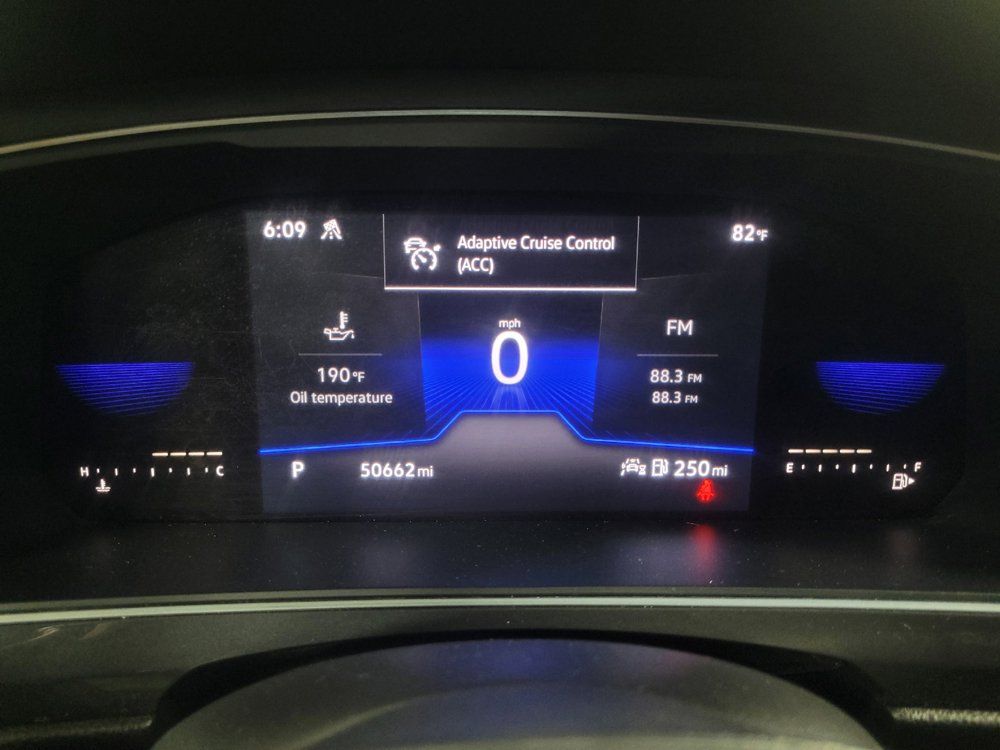 Used 2022 Volkswagen Tiguan SE AWD/4WD image 23