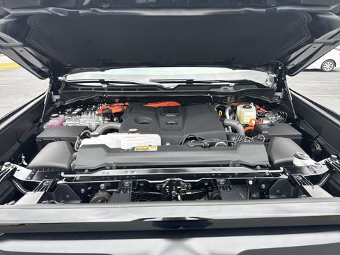 New 2025 Toyota Tundra Limited image 40