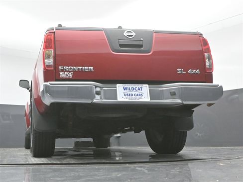 Used 2012 Nissan Frontier SL image 33