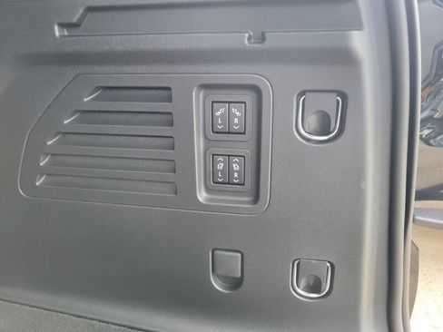 New 2026 Buick Enclave Avenir w/ Super Cruise Package image 8