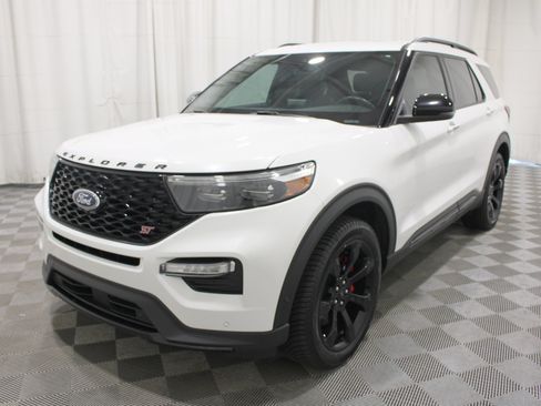 Used 2024 Ford Explorer ST w/ Equipment Group 401A AWD/4WD image 39