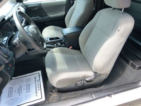 Used 2022 Toyota Tacoma SR RWD image 33