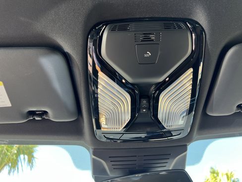 Used 2026 BMW X5 sDrive40i image 40