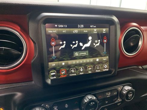 Used 2023 Jeep Wrangler Unlimited Rubicon w/ LED Lighting Group image 22