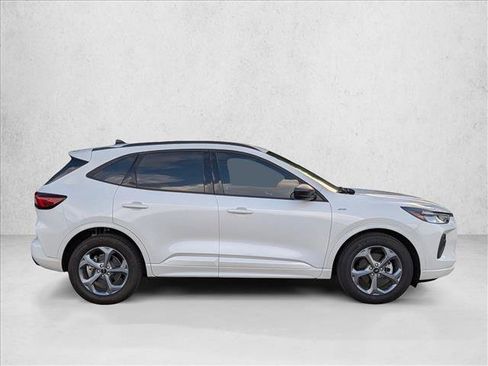 Used 2023 Ford Escape ST-Line w/ Equipment Group 301A FWD image 5