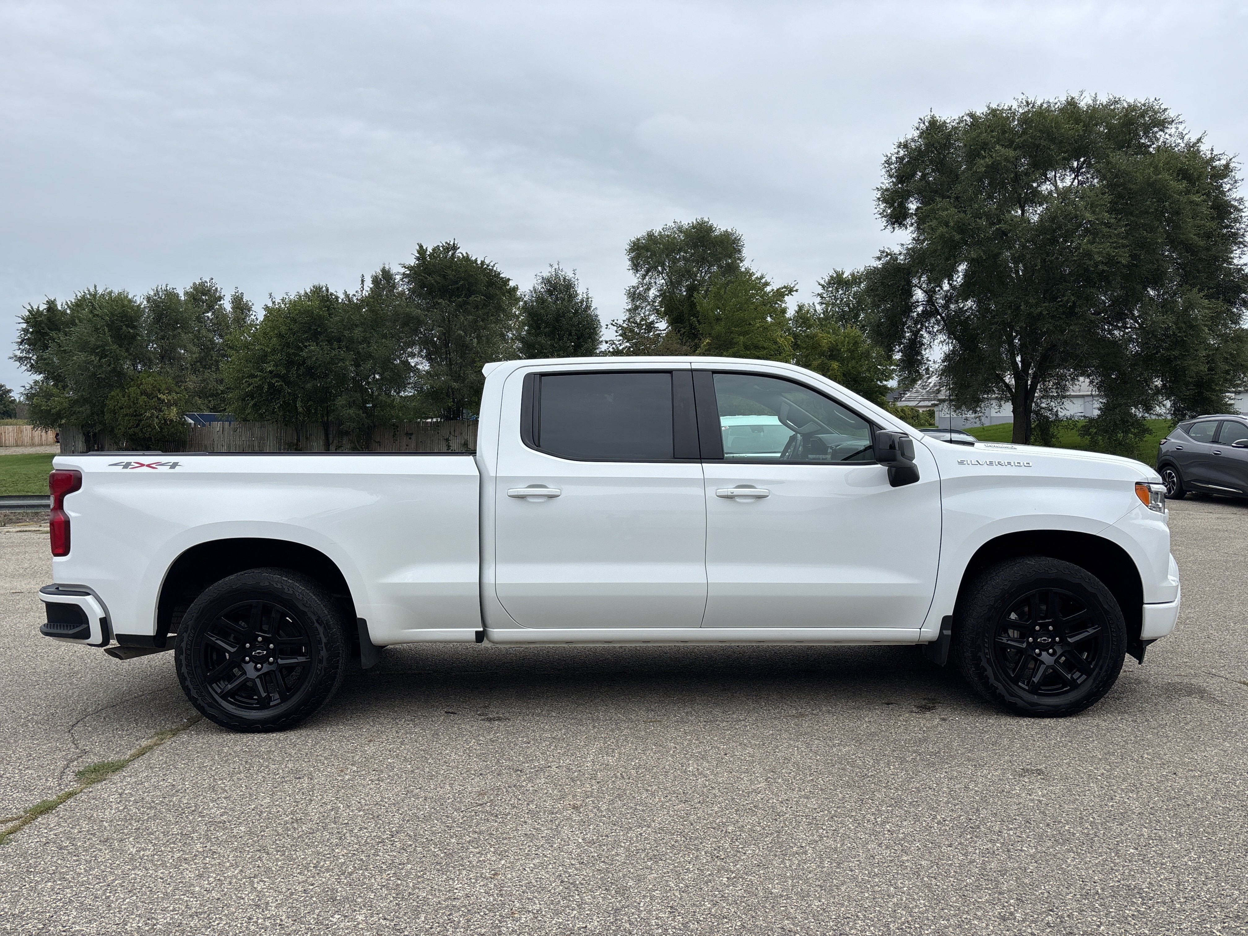 Used 2024 Chevrolet Silverado 1500 RST w/ True North Edition Plus AWD/4WD image 2