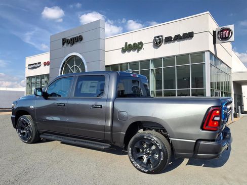 New 2026 RAM 1500 Express AWD/4WD image 3