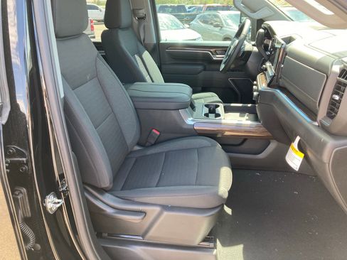 New 2025 Chevrolet Silverado 2500 LT w/ Safety Package image 39