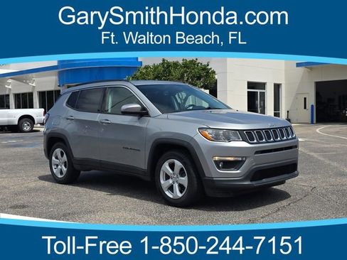Used 2021 Jeep Compass Latitude w/ Sun and Sound Group FWD image 1