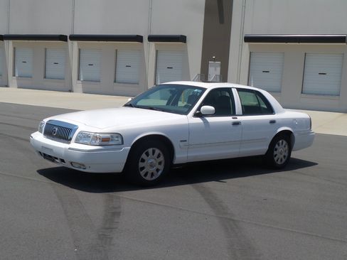 Used 2006 Mercury Grand Marquis LS image 4