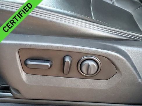 Certified 2021 Chevrolet Silverado 1500 High Country w/ Technology Package image 39