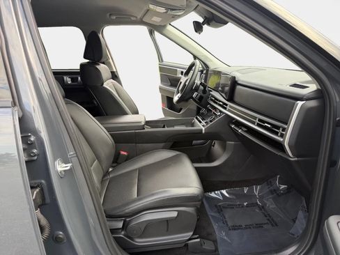 Used 2026 Hyundai Santa Fe SEL FWD image 14