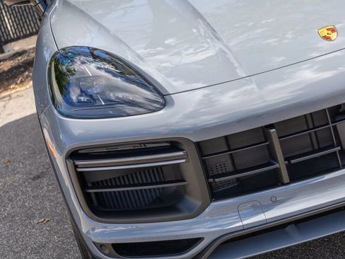 Used 2023 Porsche Cayenne Turbo GT AWD/4WD image 4